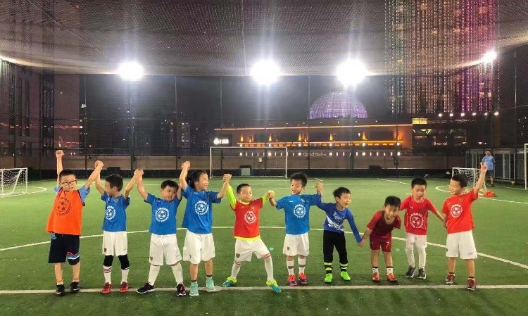上海小赛虎足球