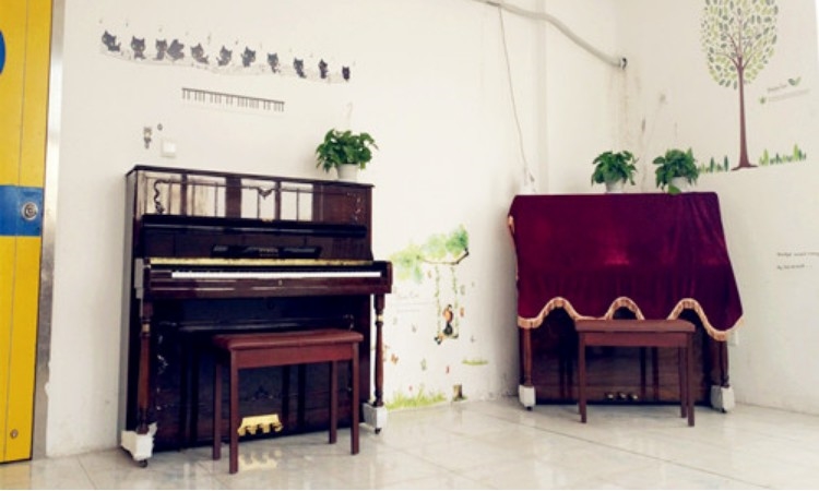 解放桥校区钢琴教室