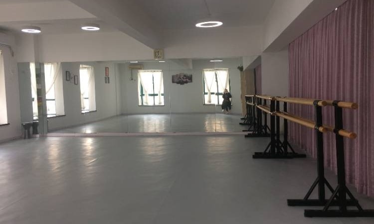武汉W舞蹈工作室